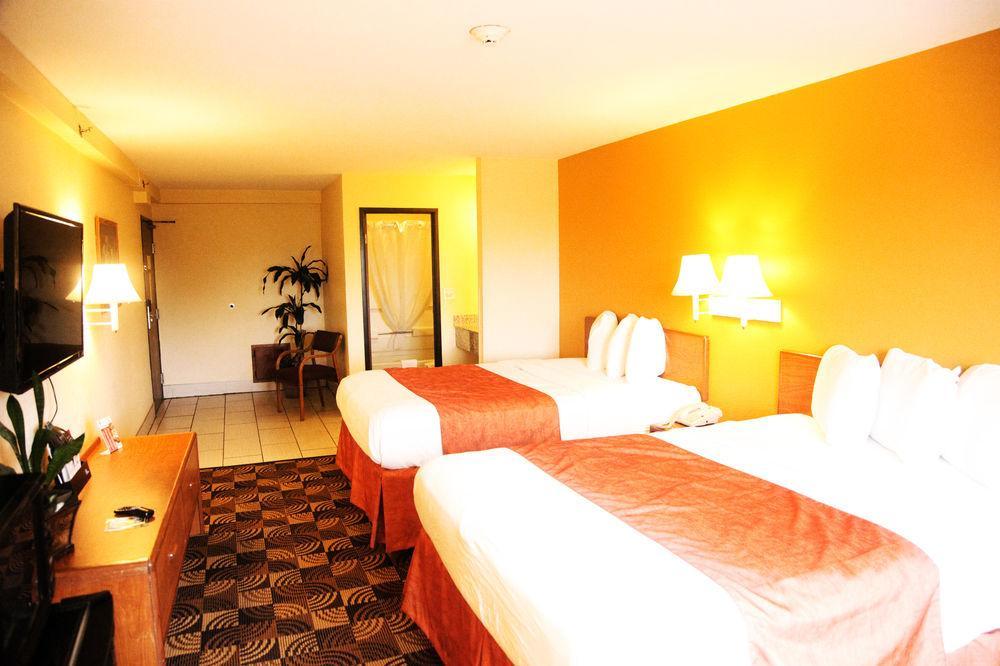 Hotel Super 8 By Wyndham Portsmouth Rosemount Exterior foto